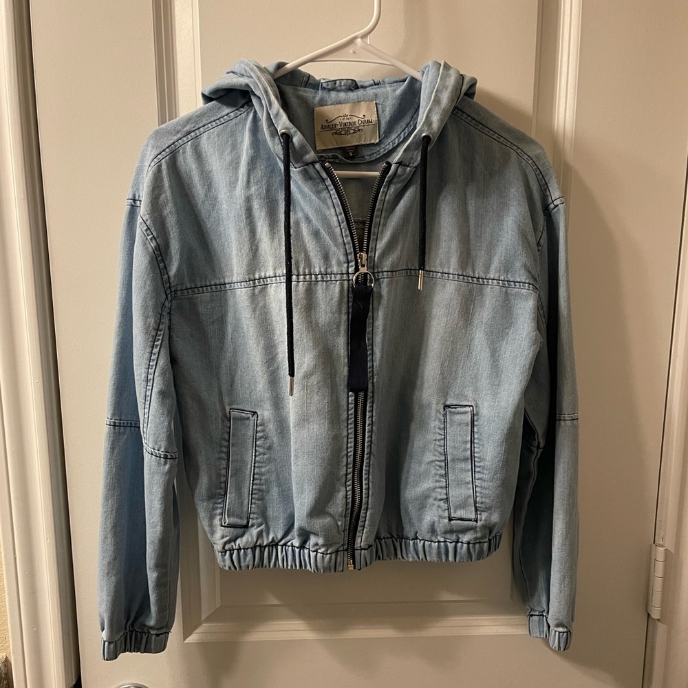 Zip up denim jacket in great condition
